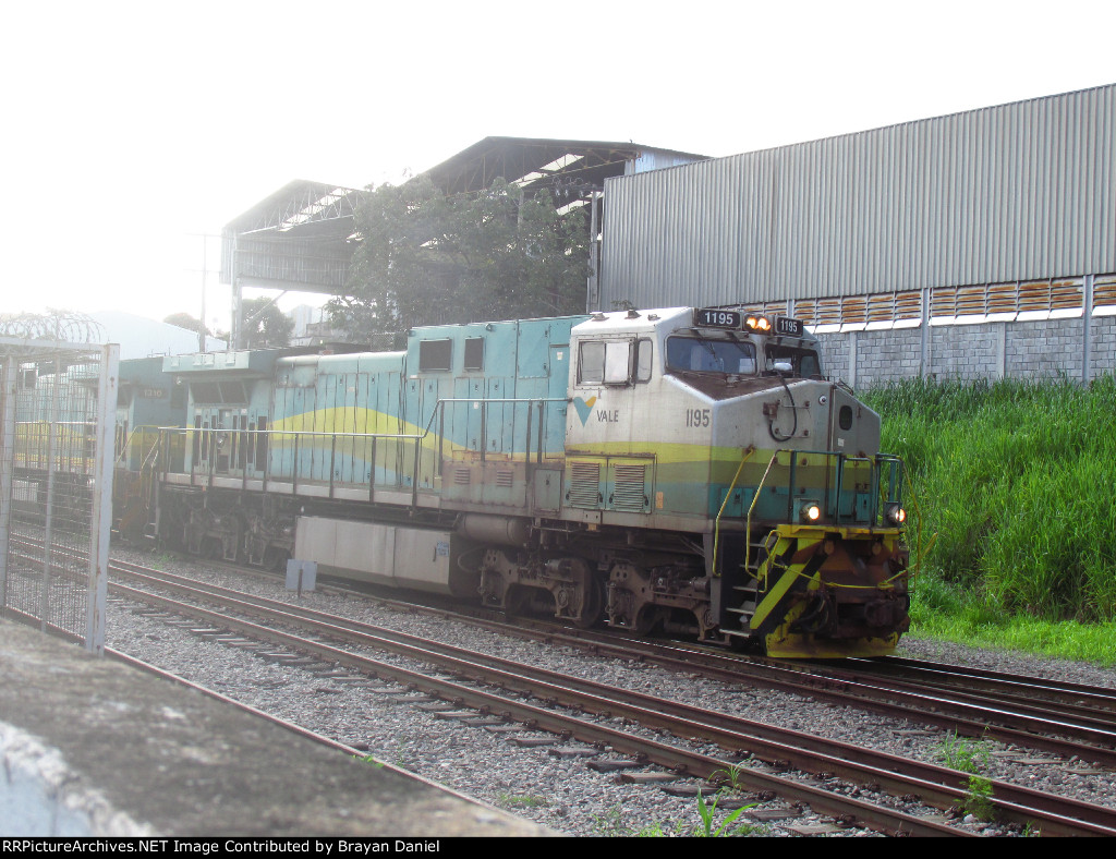 EFVM 1195
